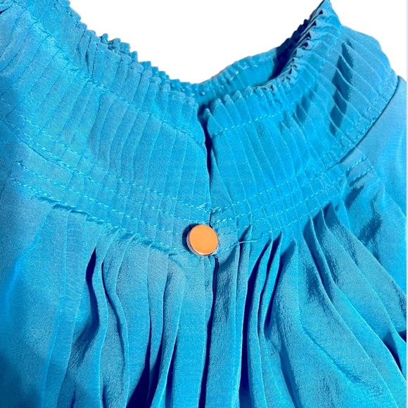 Tibi Arielle 100% silk sleeveless top. - Picture 8 of 13